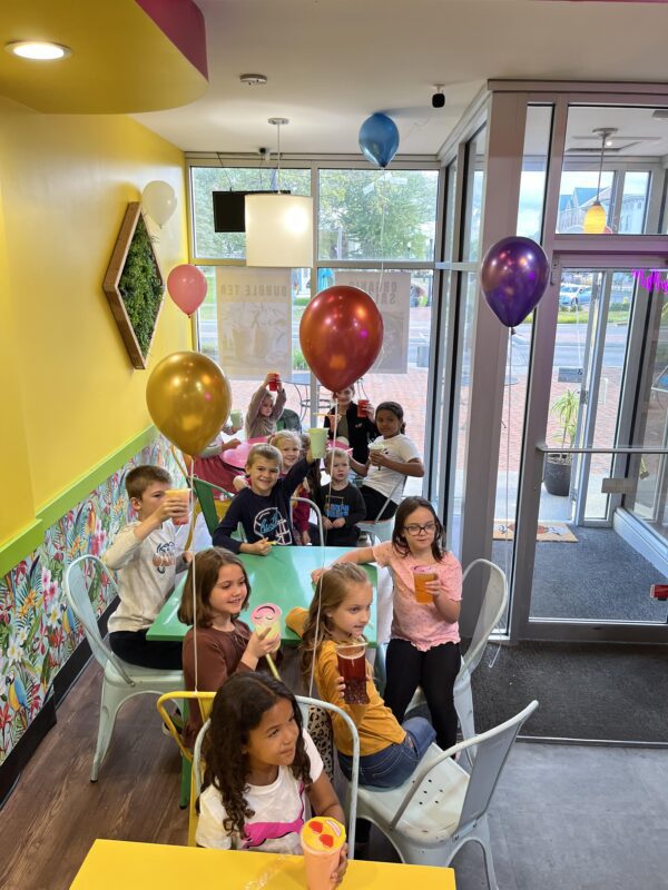 Toddlers celebrating bubbe tea Birthday party